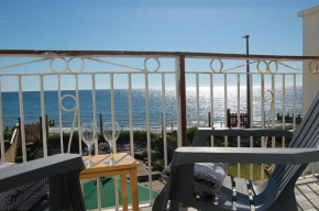 Sunny Side Up Beach House in Tywyn